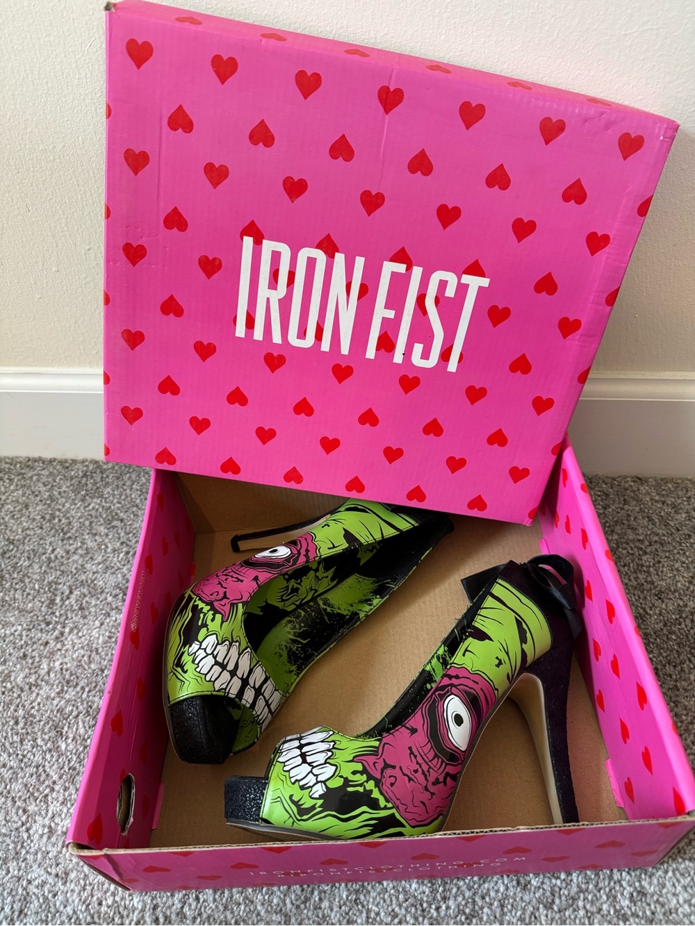 Iron Fist Zombie Stompers Women’s 7 Platforms Heels - Picture 2 of 9